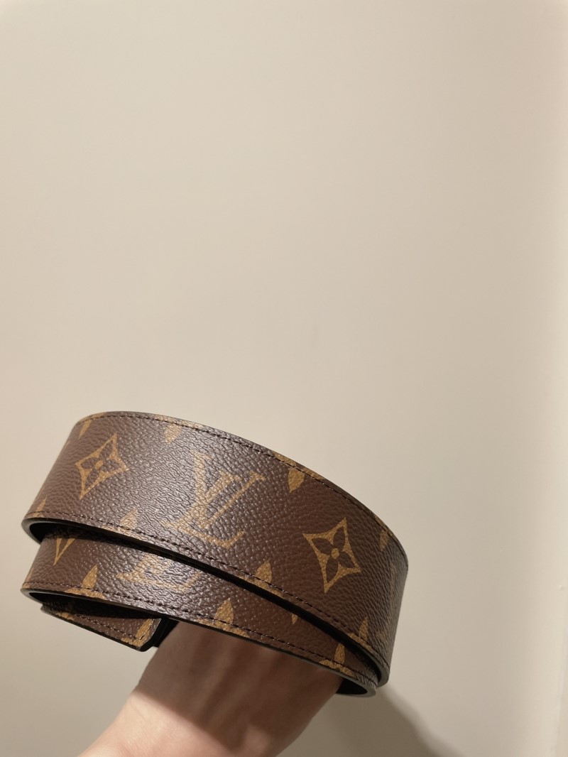 l0vis Vvtt0n belts